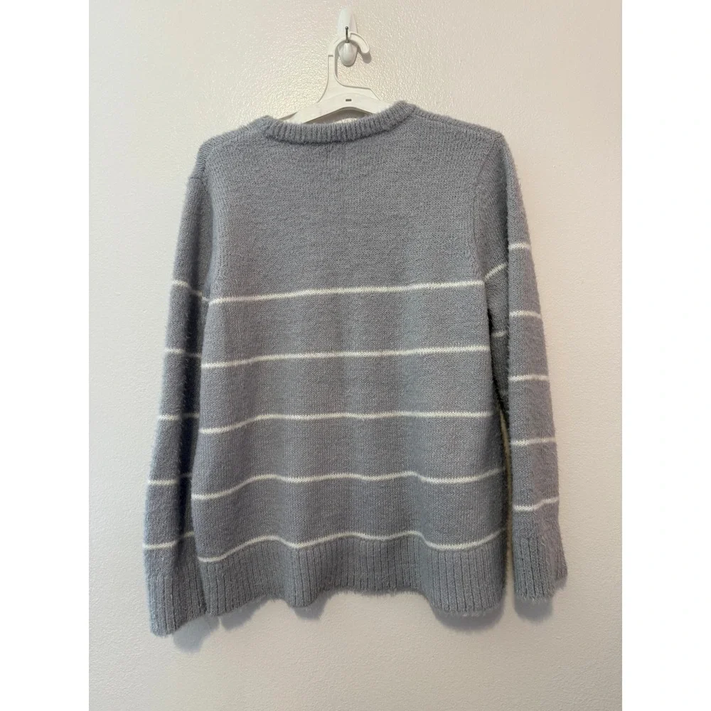 A New Day Women Grey White Striped Fuzzy Crewneck Sweater Large NWT
